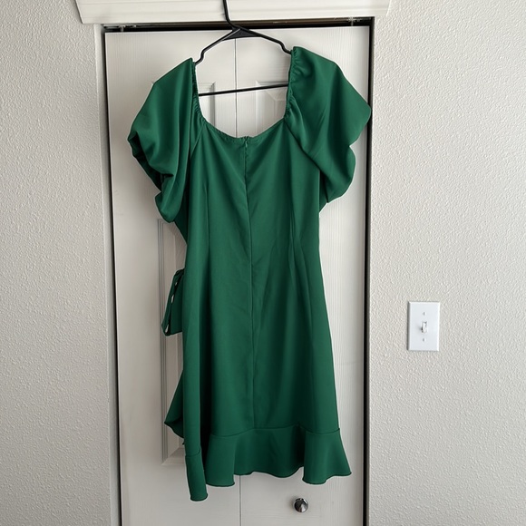 SHEIN Vibrant Green Mini Dress - Picture 3 of 3
